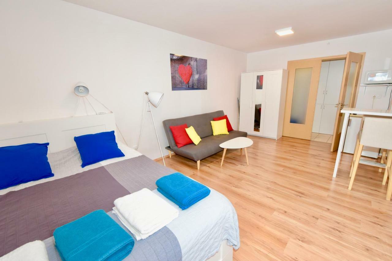 בודפשט Central Studio Boulevard מראה חיצוני תמונה