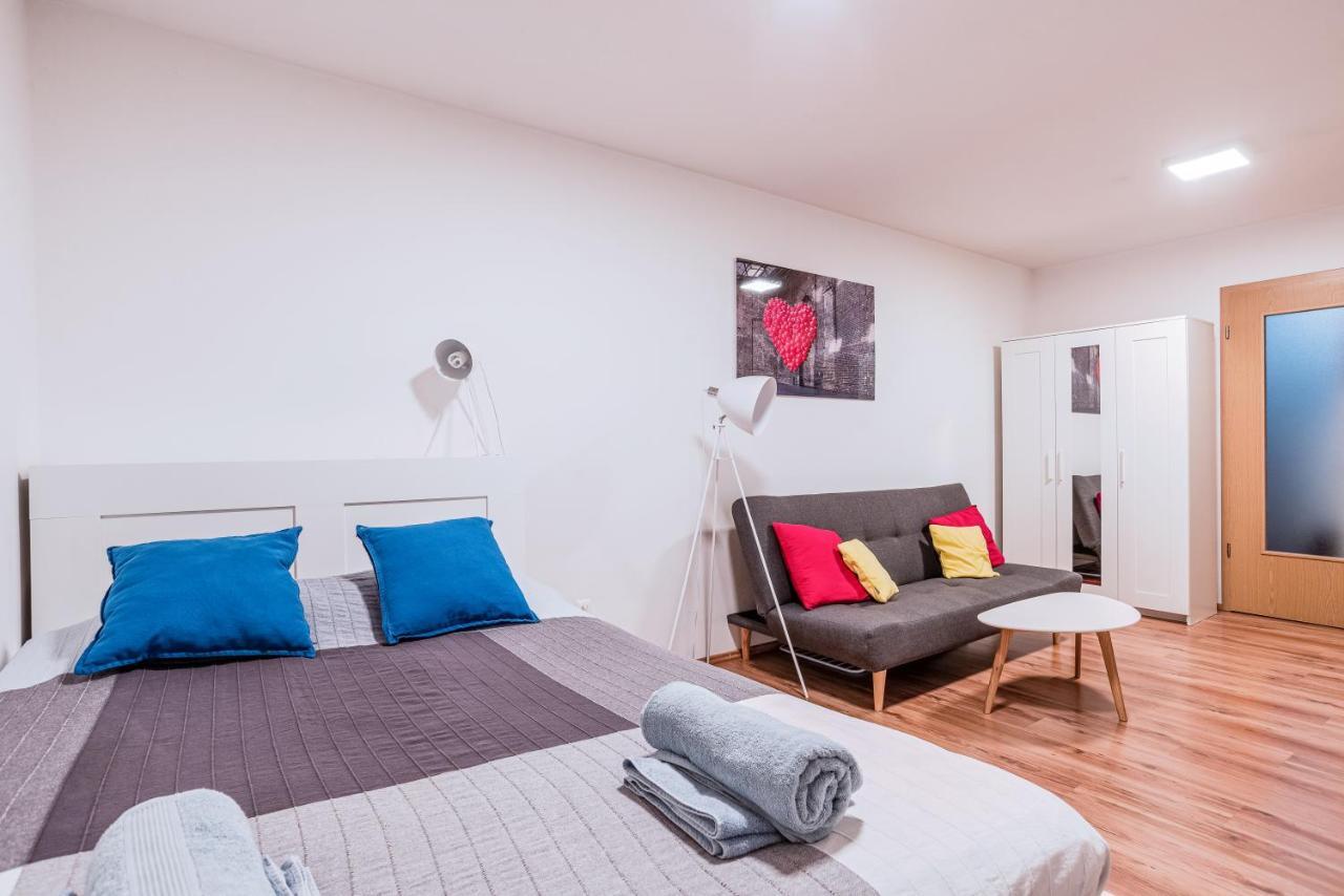 בודפשט Central Studio Boulevard מראה חיצוני תמונה